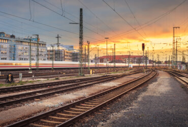 What are the Pathologies and Problems on the railroads?