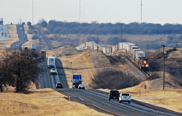 Infraestrutura logística brasileira: como é e o que deve ser melhorado