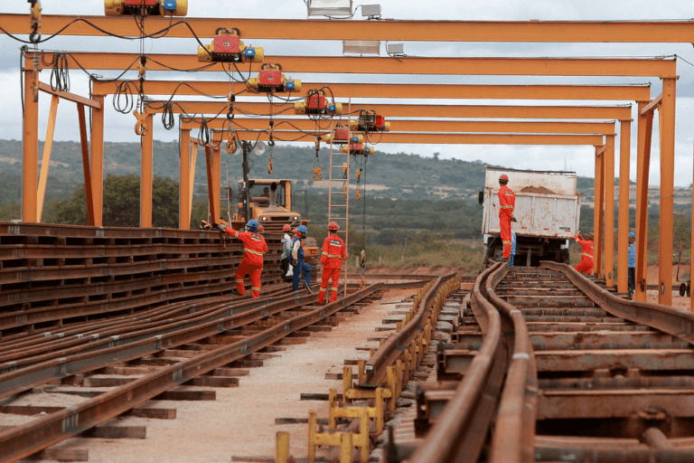Ferrovia Oeste Leste (Fiol)