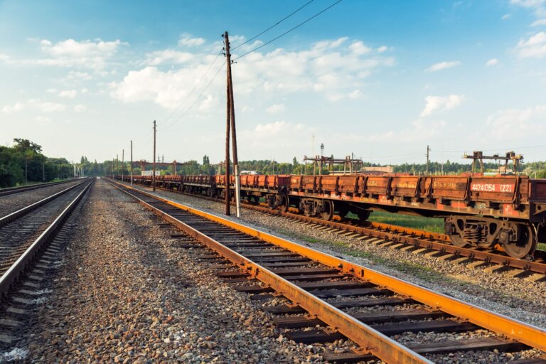 tipos de veículos ferroviários