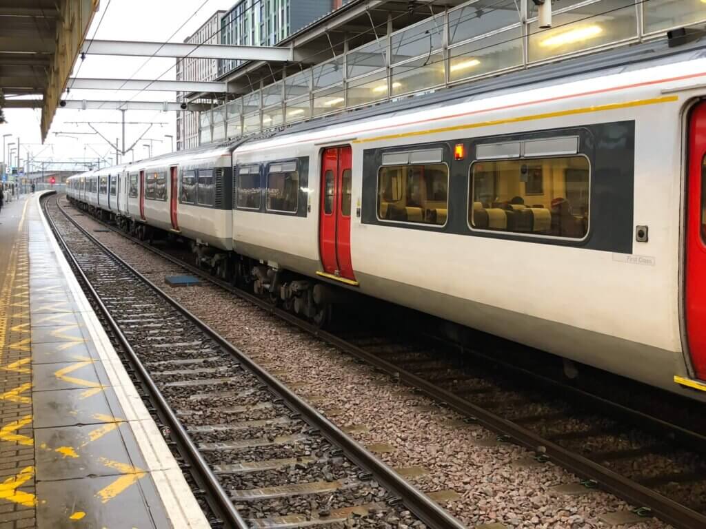trem de passageiros em londres